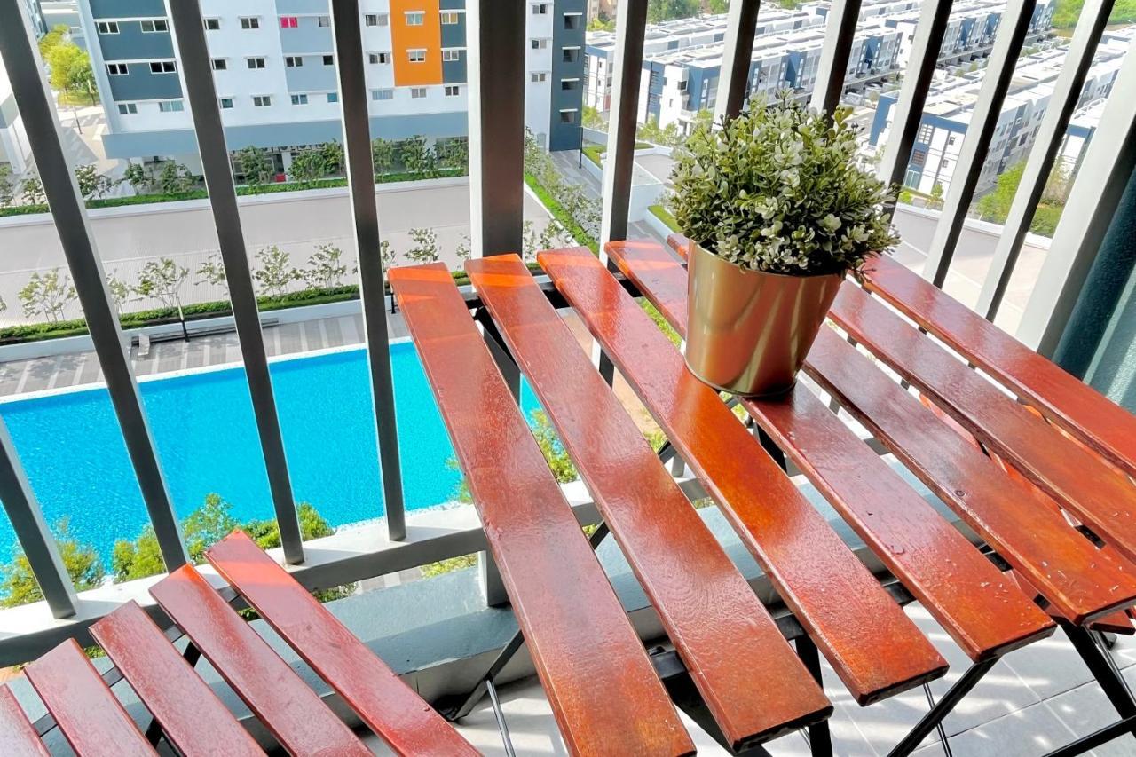 {new} 2br Alanis Designer @ Klia Center Apartment Sepang