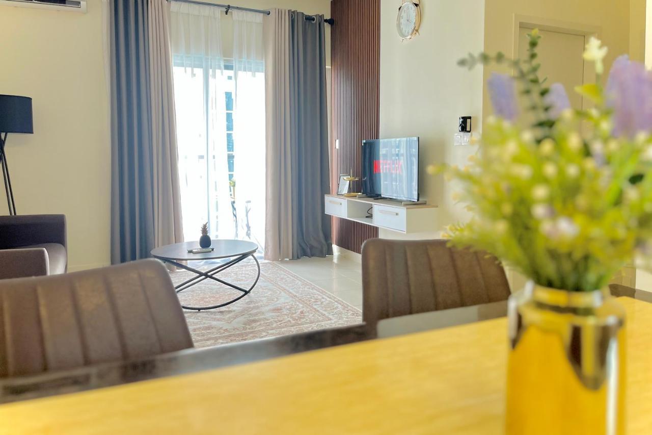 {new} 2br Alanis Designer @ Klia Center Apartment Sepang